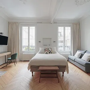Apartment Quartier Champs Elysees 2 Free Netflix, Paris
